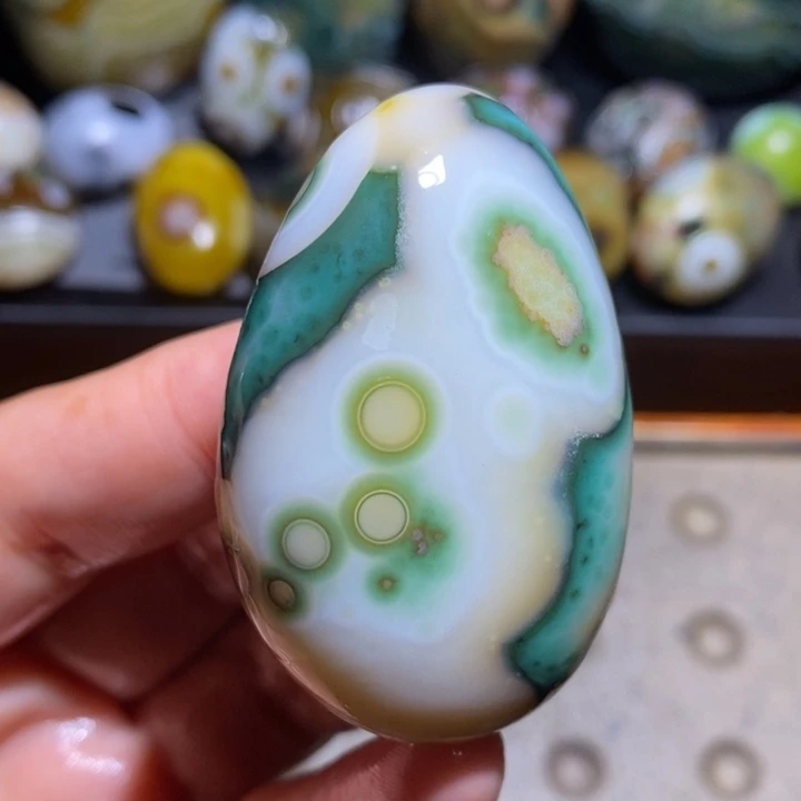 未镶嵌玛瑙/玉髓珠宝半成品83