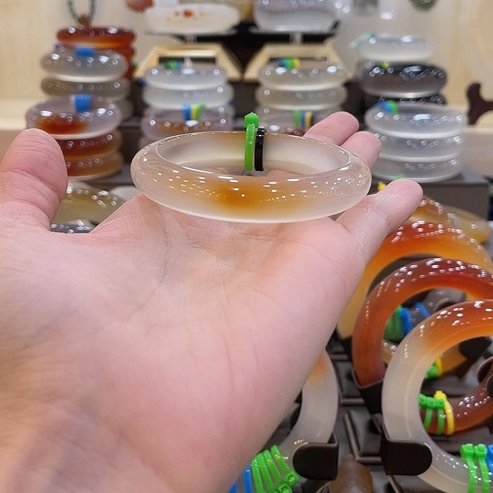 玛瑙/玉髓未镶嵌手镯33