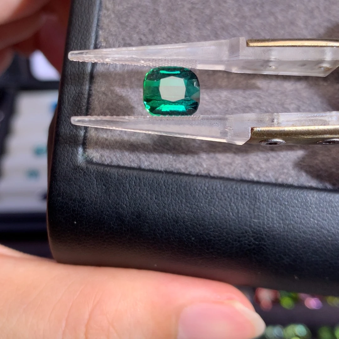 未镶嵌珠宝奇石碧玺2.68ct