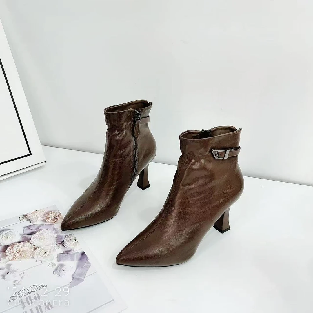 258-27  冬季新款时尚细跟尖头气质短靴加绒