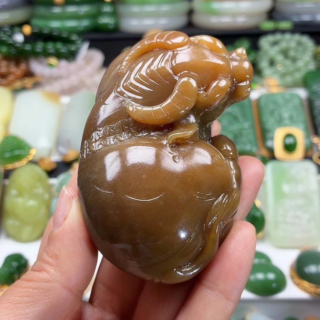 和田玉未镶嵌颈饰大漏