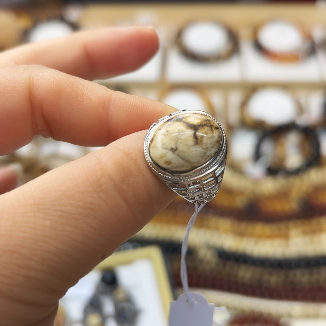 琥珀未镶嵌裸石大