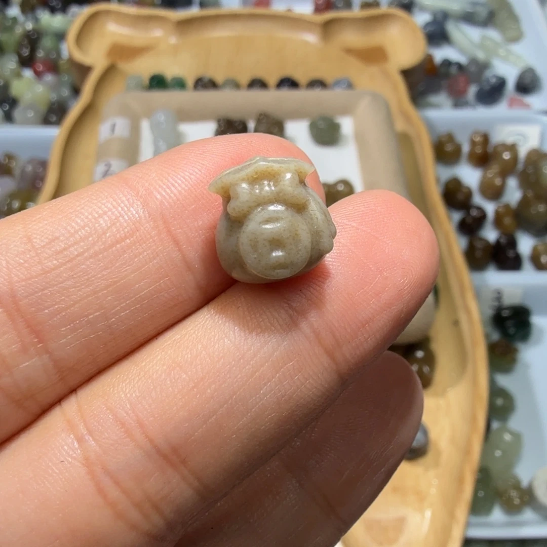 和田玉未镶嵌珠宝奇石