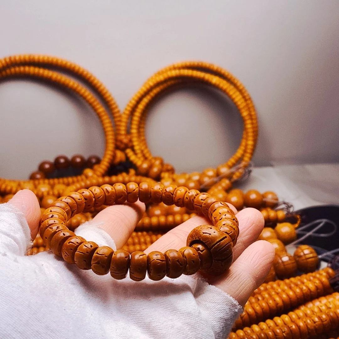 6乘10核片手串微瑕疵39