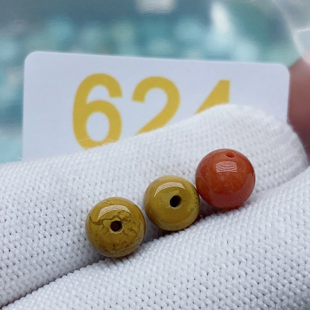 未镶嵌南红玛瑙珠宝奇石