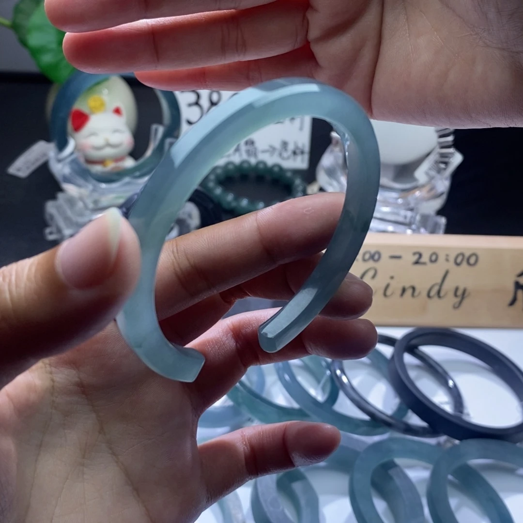 定制翡翠未镶嵌成品买断钻切冰胶蓝56