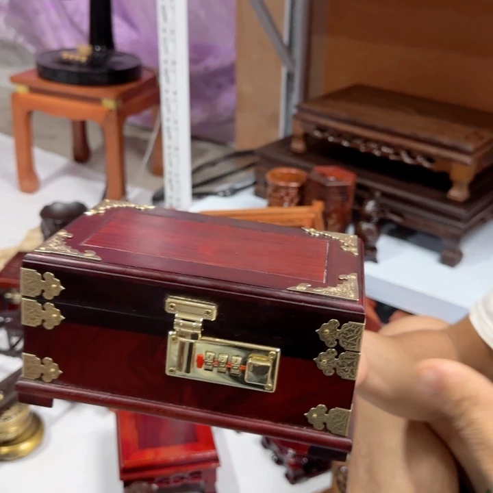 琉璃手工艺品红木工艺品