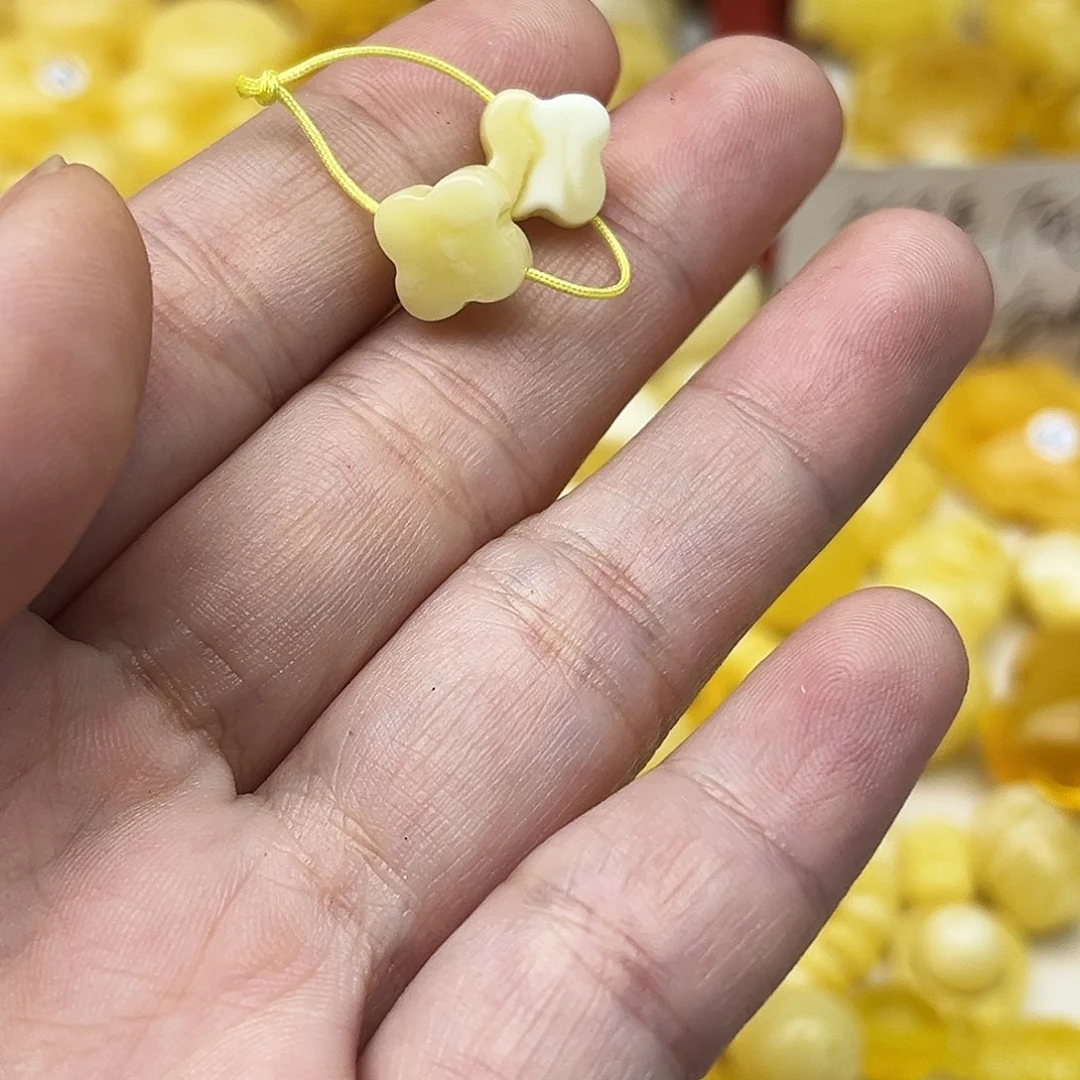 蜜蜡未镶嵌裸石天然