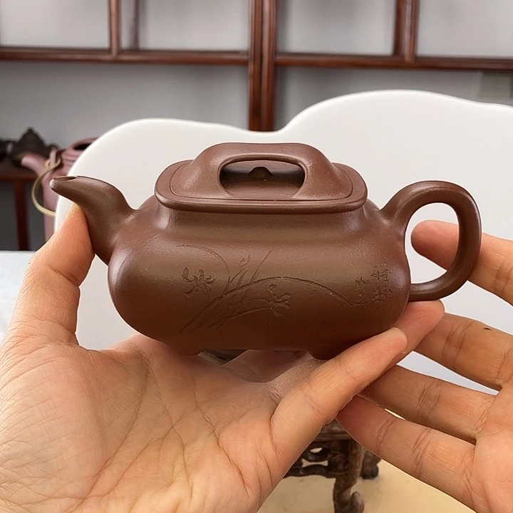 紫砂茶壶阿*牛盖传炉 240C。底槽青