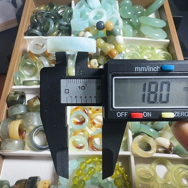 蛇纹石玉未镶嵌戒指17