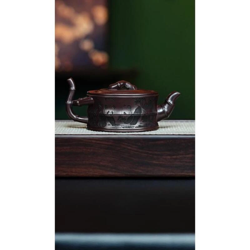 宜兴紫砂 熊猫竹段 紫茄泥 徐伟伟h460