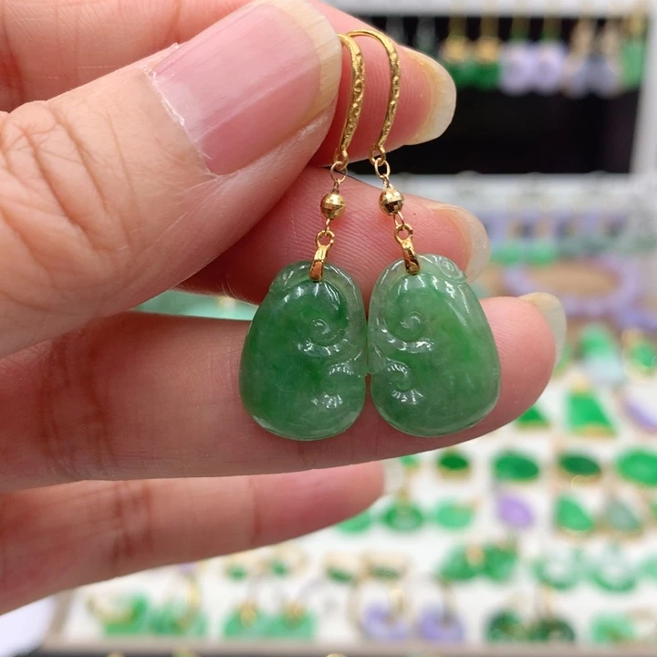 翡翠18K金镶嵌耳饰