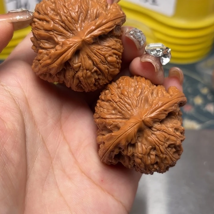 文玩核桃吊坠43-30790-02