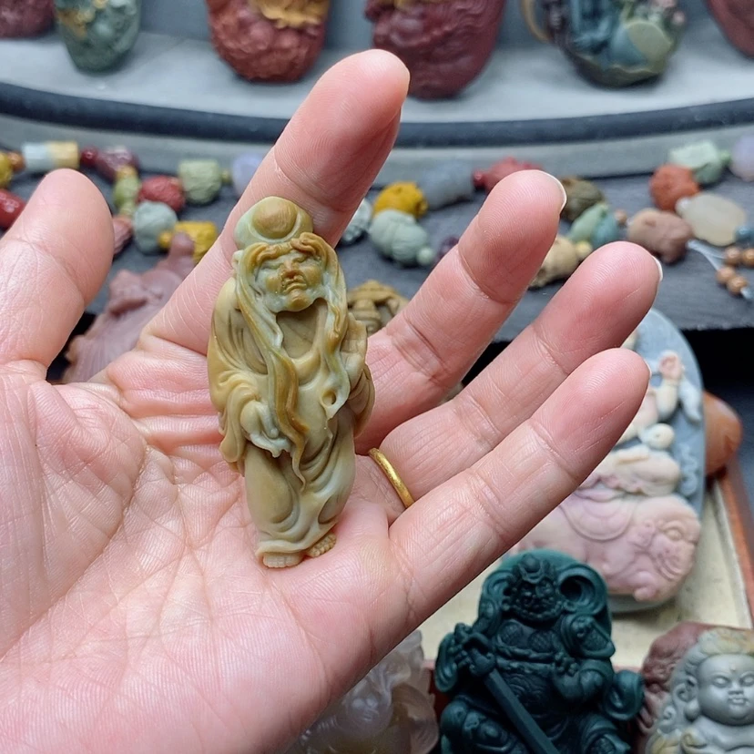 【闪购商品】定制石英质玉吊坠未镶嵌