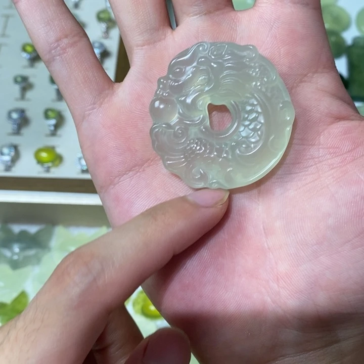 未镶嵌蛇纹石玉吊坠(不含链)