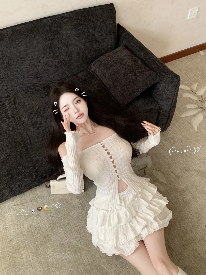 辣妹风一字肩镂空修身白色长袖针织衫法式纯欲风蓬蓬蛋糕短裙套装