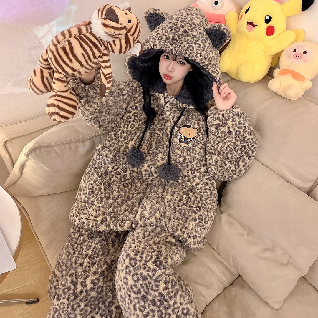 冬睡衣女款爆款2025新款三层夹棉珊瑚绒法兰绒加绒加厚家居服套装