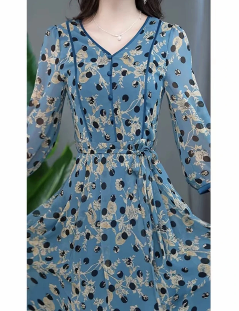 复古气质春秋女装新款2024年网红爆款七分袖波点连衣裙时髦大码裙