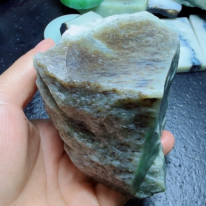 和田玉（糖玉）未镶嵌珠宝奇石
