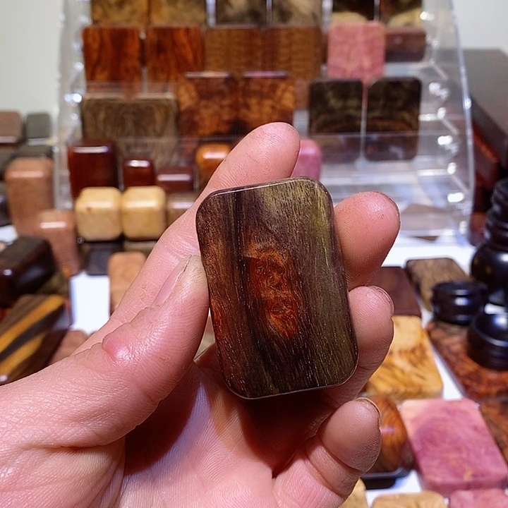 木柳***6木质把玩件6855个