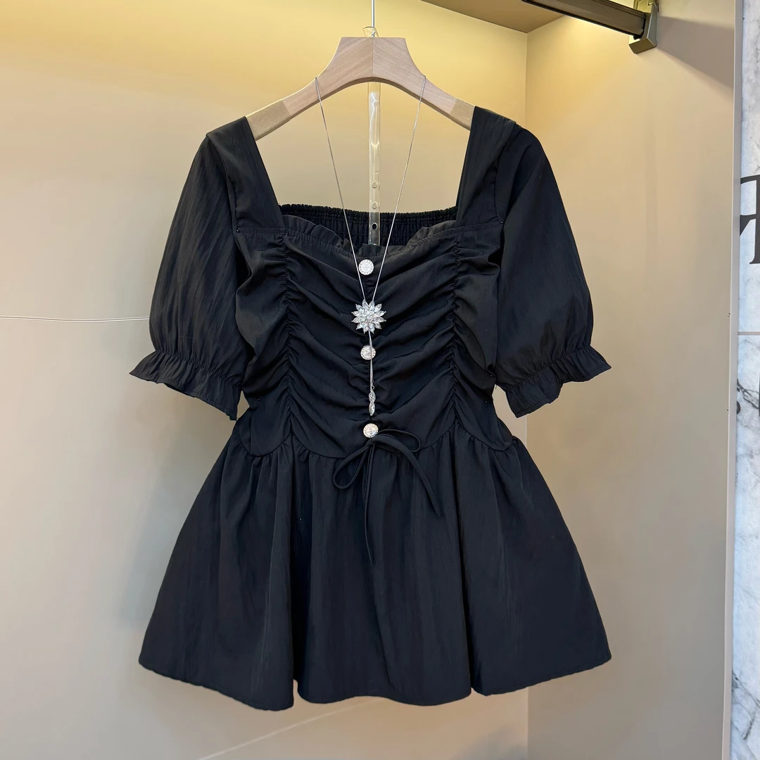 2025夏新款夏欧州站方领褶皱收腰甜美减龄纽扣装饰可爱版小衫6105