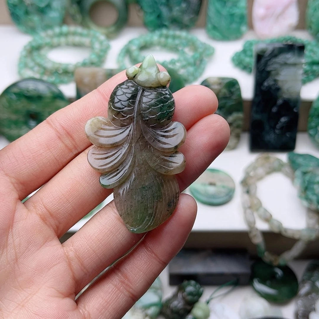 独山玉挂件未镶嵌朔*