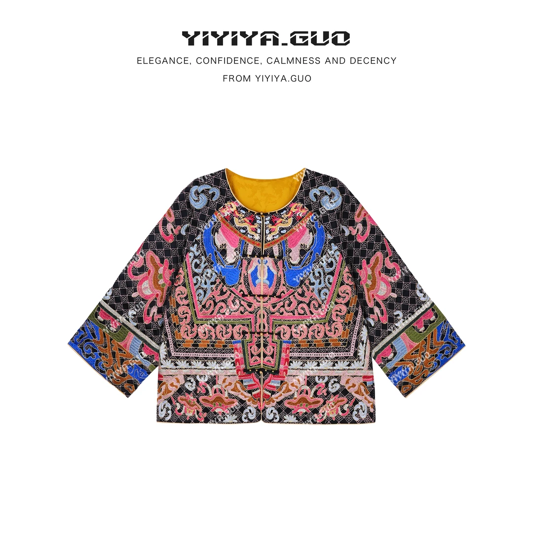 yiyiya.Guo艺艺吖秋冬新款圆领落肩重工刺绣盘扣开衫外套2602SS52