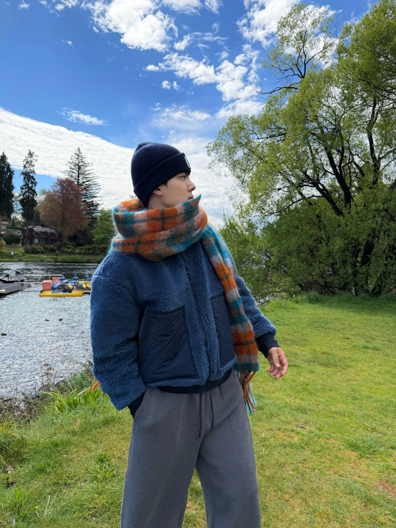 【RROES】新西兰羊羔毛缝布拼接短款羊绒棉服外套