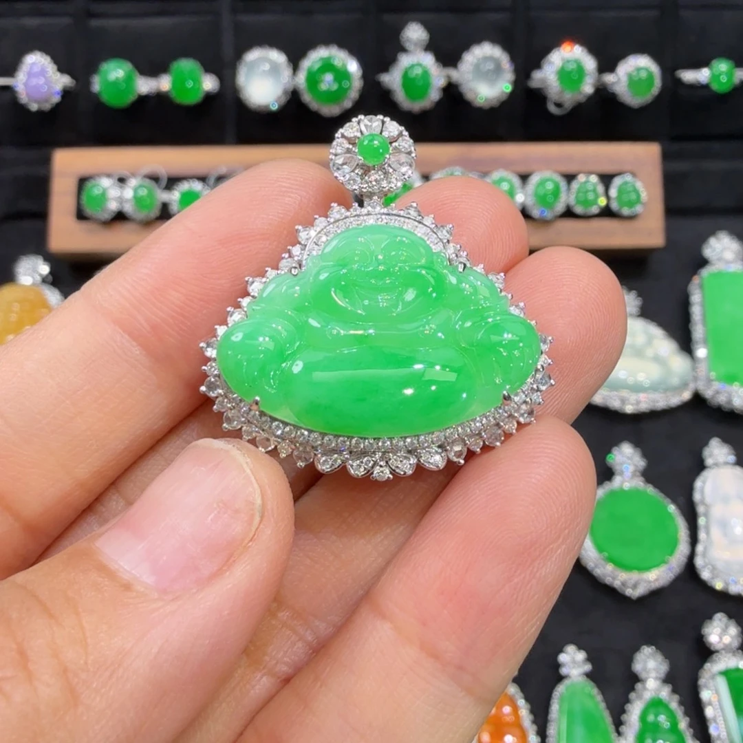 翡翠18K金镶嵌颈饰收到货48小时鉴赏期