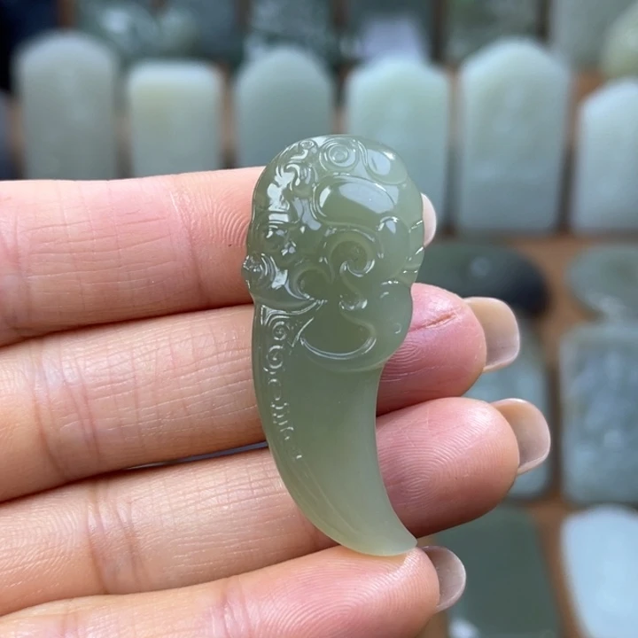 和田玉挂件未镶嵌