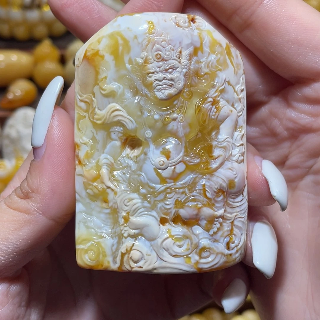 【闪购商品】裸石琥珀未镶嵌大***’