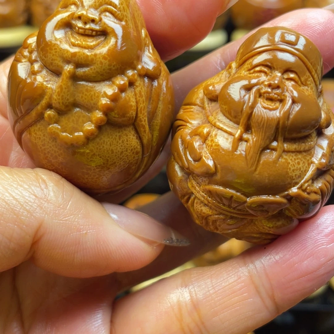橄榄核把件手持手球