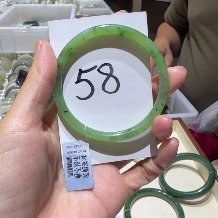 和田玉未镶嵌手镯923