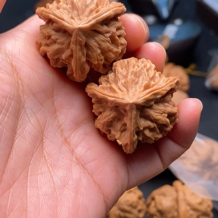 把件文玩核桃三棱35尺
