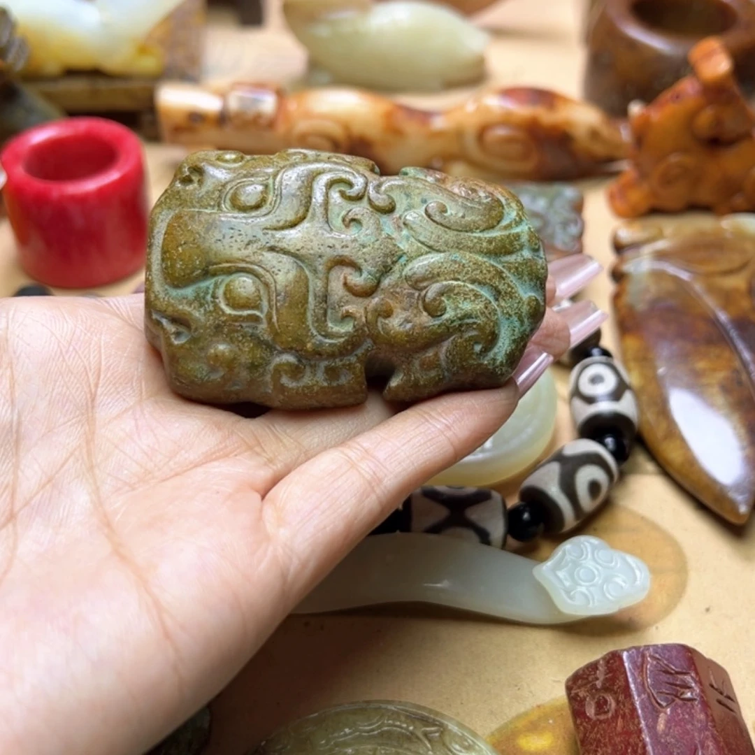 【闪购商品】蛇纹石玉颈饰未镶嵌皮带