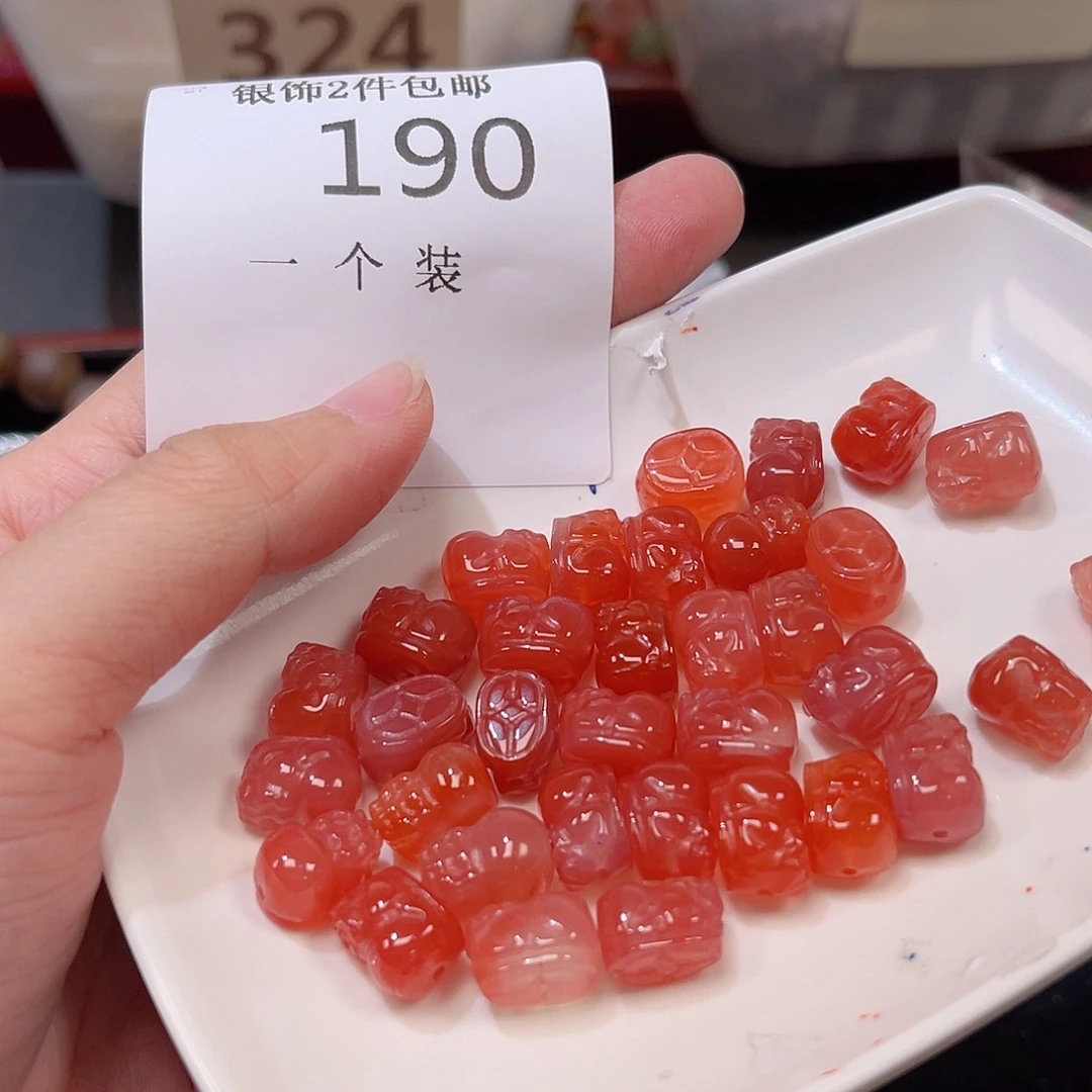 未镶嵌珠宝半成品水晶190 。