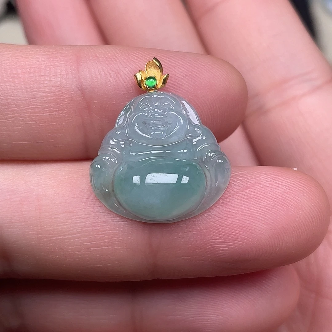 翡翠未镶嵌颈饰佛公