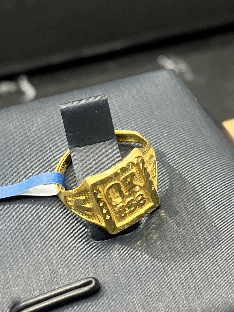 放心黄金店 儿童足金999戒指。1.24克（货号65）（1号货）圈口