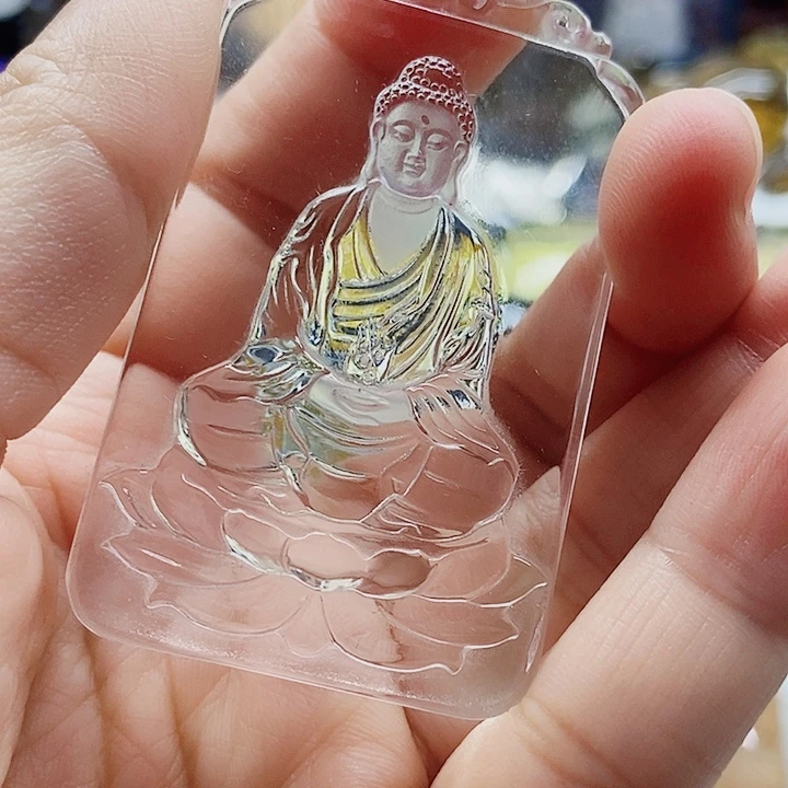 颈饰水晶未镶嵌大日如来