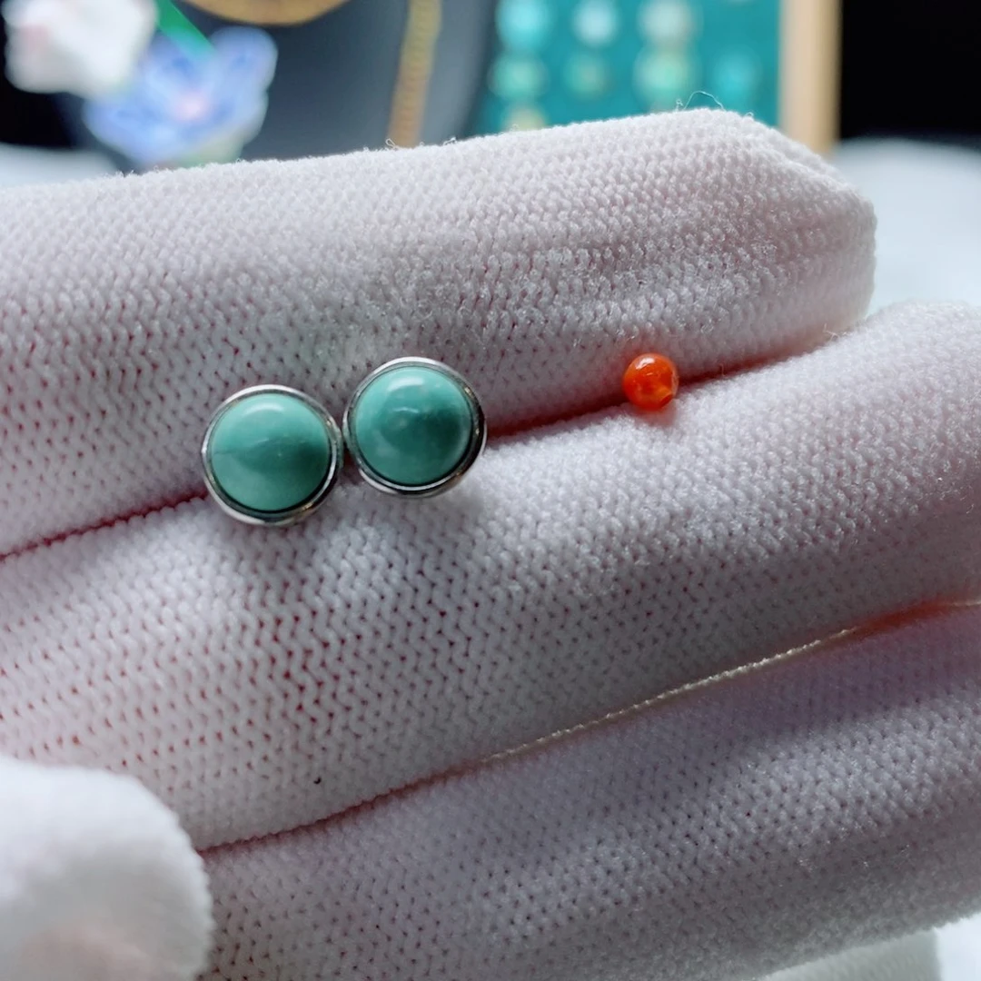 南红玛瑙未镶嵌珠宝奇石