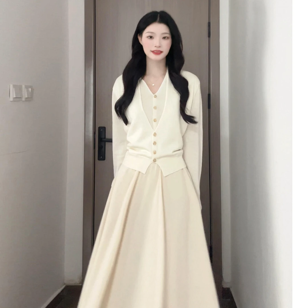 白色假两件毛衣针织连衣裙子女秋冬2025新款韩系穿搭一整套装长裙