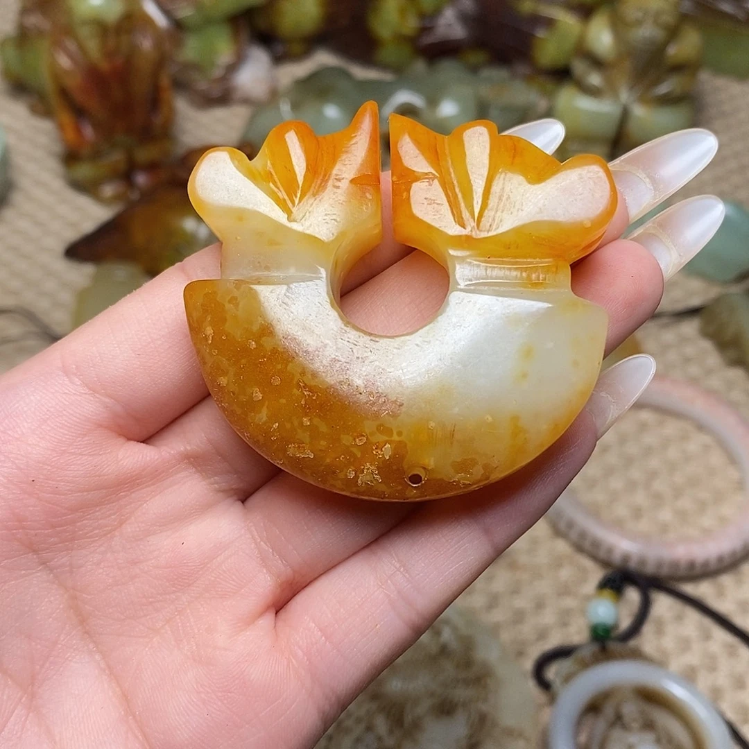 未镶嵌蛇纹石玉颈饰