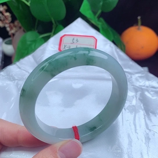翡翠手镯未镶嵌   正圈53 冰飘花