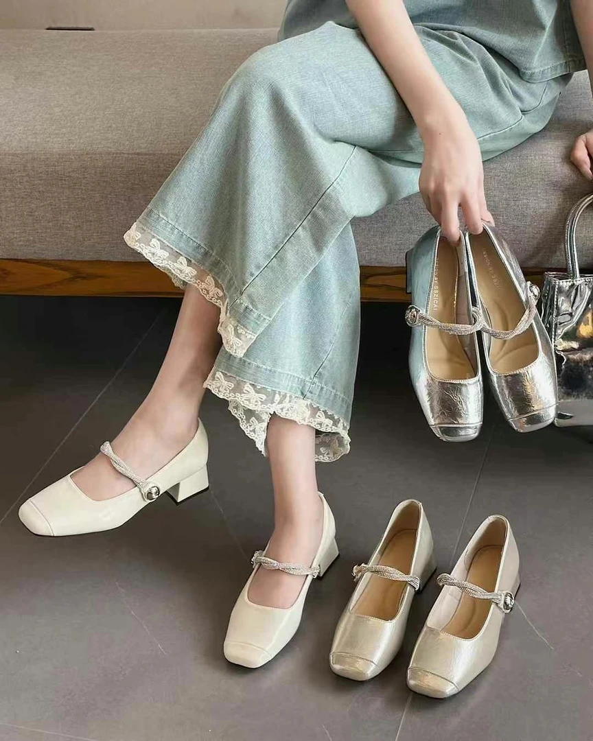 百搭不累脚浅口单鞋玛丽珍女鞋水钻一字带夏季外穿简约仙女风