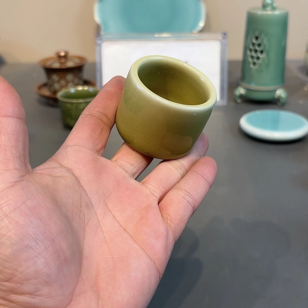 瓷片龙泉青瓷福利青瓷