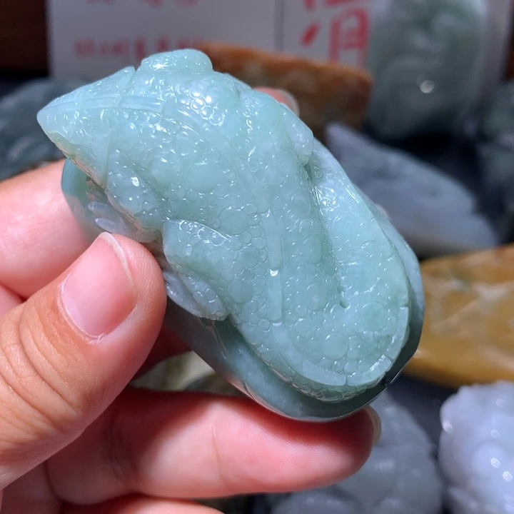 翡翠未镶嵌颈饰保真天然A货翡翠