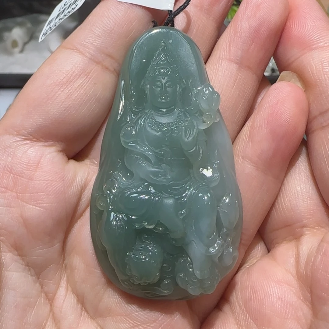 陈***升颈饰未镶嵌翡翠。。