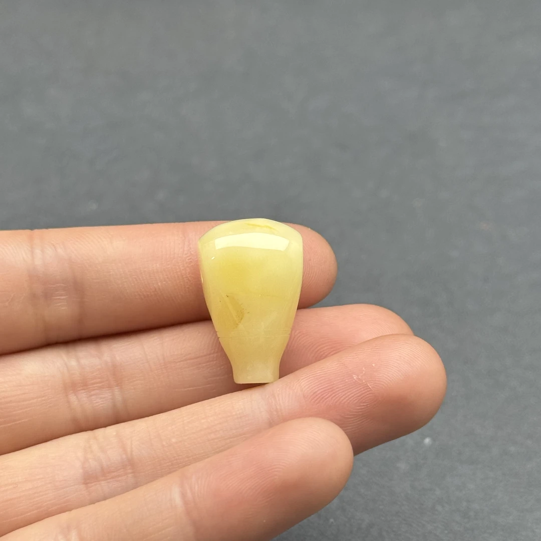 Y2891天然原矿蜜蜡三通15*24mm 抖音基地质检发货
