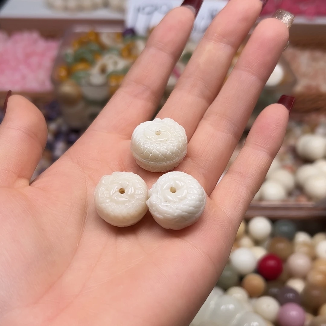 手串菩提根/象牙果瑕疵龙咯3颗有裂