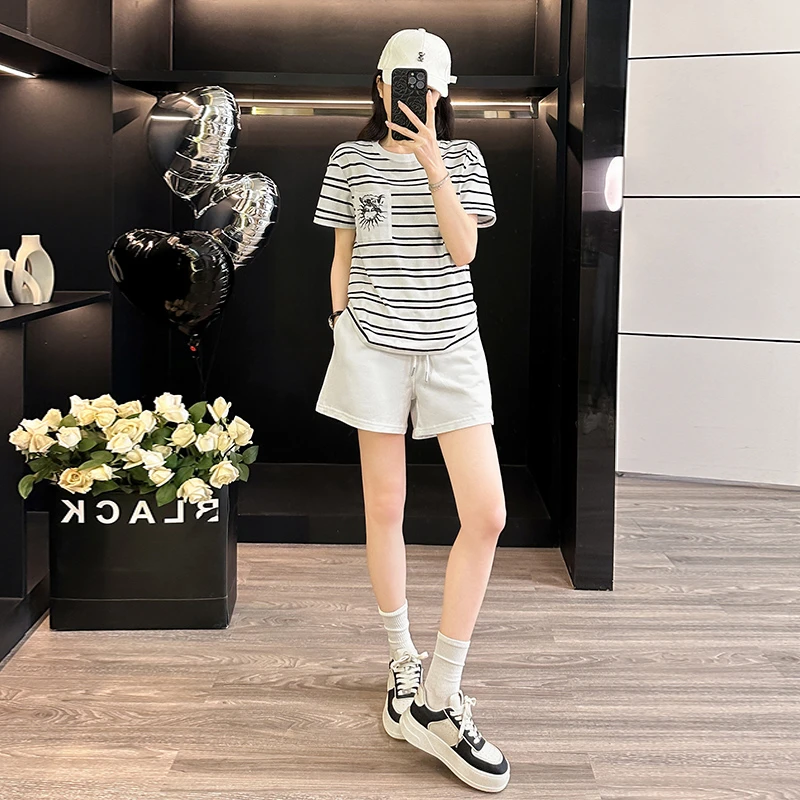 夏季新款简约百搭条纹圆领短袖T恤白色短裤套装女宽松休闲凉爽